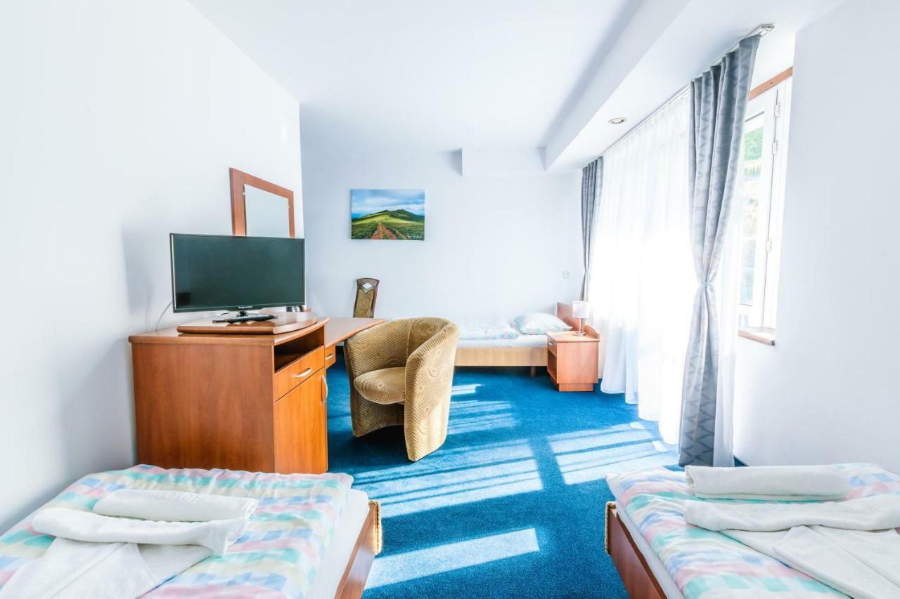Osrodek Wypoczynkowy Tarnica Bed & Breakfast Solina  Exterior photo
